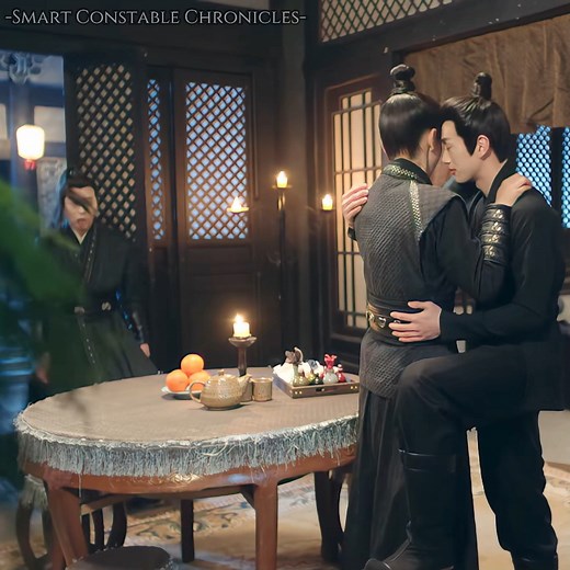 So awkward😅☺️ #kiss #funny | 追剧看 ChaseDrama