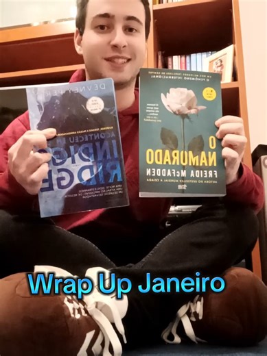 Wrap Up de Janeiro de 2026 Foram duas leituras maravilhosas, sendo que uma delas não foi concluída neste mês e será concluída em fevereiro O Namorado de Freida McFadden ⭐⭐⭐⭐⭐-Grande Sim - Adorei os plots twists deste livro que foi um excelente começo de ano e é um dos meus preferidos desta autora. Aconteceu em Indigo Ridge de Devney Perry - Não consegui concluir este livro neste mês, mas vou concluir em fevereiro e li 196 páginas (meu ponto atual), mas estou a adorar esta história. #wrap #theboy