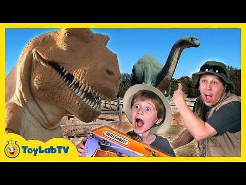Life Size GIANT Dinosaur Theme Park with Dino Hunt & Dinosaurs Toy Opening