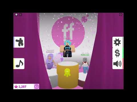 Fashion Famous FashionShow (Music) - Cloblox