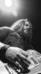 Paul Jackson tearin’ it up on “Little Bit Crazy” 🤘#guitarsolo #southernrock | Blackberry Smoke