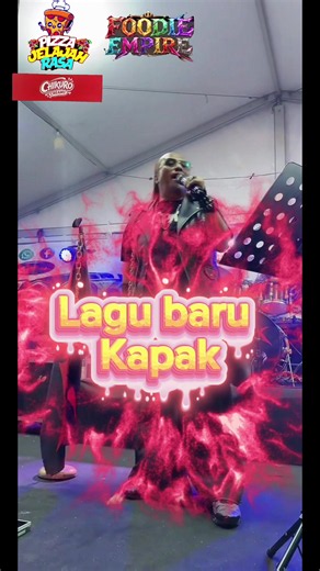 @Apak 🇲🇾 nak pikat sapa? @moy KAPAK @Wan Kapak @dino_kapak @🖤ℍ𝕒𝕝𝕖𝕞𝕪𝕤𝕒𝕝𝕖𝕞🖤 tau ke nak pikat sapa? 😂 #kapak #apak #foodieempire #pizzajelajahrasa #konsert