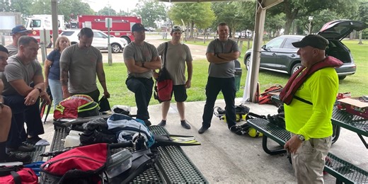 Murky Mission: Officer turned diver trains first responders in black water searching