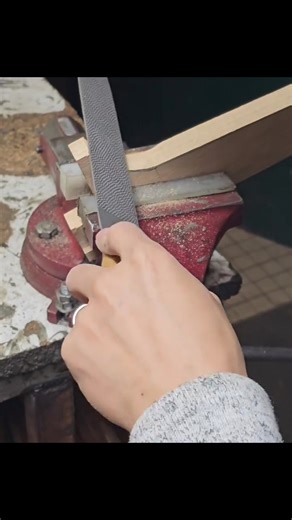 Wooden Fine Arts on Instagram: "By @ben.piqueurgaucherauriou @wooden_fine_arts Cabinet rasp 12” Grain 6 Left Handed Cabinet rasp 10” Grain 9 Left Handed Modeler’s rasp 7” Grain 13 Left Handed #asmr #satisfying #sound"