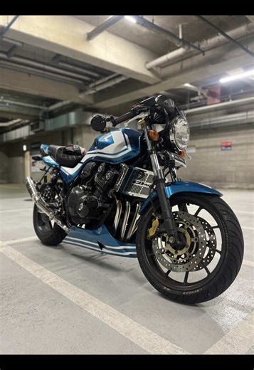 みんなの最近カスタムした所教えて！ #honda #cb400sf #cb400 #バイク女子 #スイングアーム鏡面