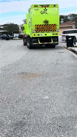 @Greenforlife-zi8np I love ❤️ . #green for life 🗑️🚛
