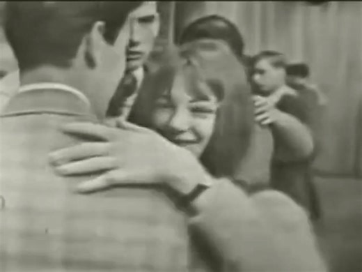 41 reactions | Do you still remember the theme song of American Bandstand? And can you picture your old living room while it played? #AmericanBandstand #AmericanBandstandMemories #Memories | Bandstand Rewind | Facebook