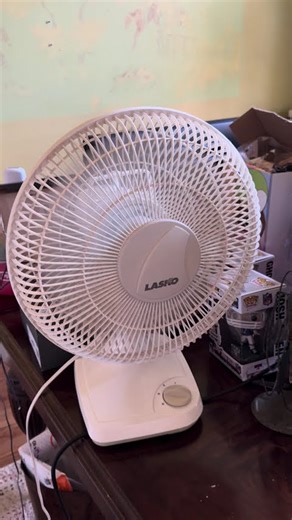 New fan: 2000s lasko table fan c.2002