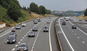 Plusieurs kilomètres de bouchons après « un incident » sur l’autoroute A11 en Maine-et-Loire