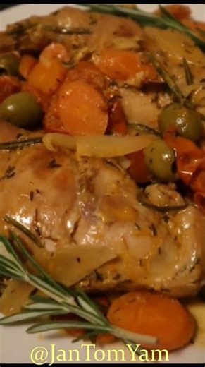 Italian Rabbit Stew (Coniglio alla Cacciatora) #italianfood #rabbitstew #shorts #shortsfeed