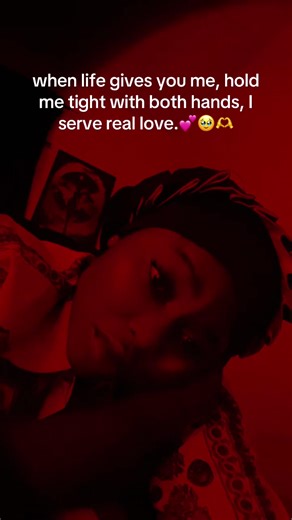 Treat Her Like a Queen: A Heartfelt Love Message