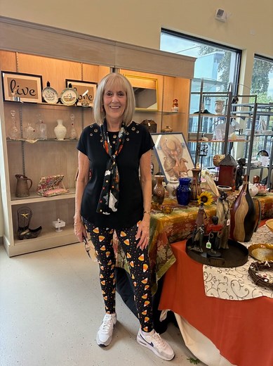 Ye Olde Thrift Shoppe of Lady Lake on Reels