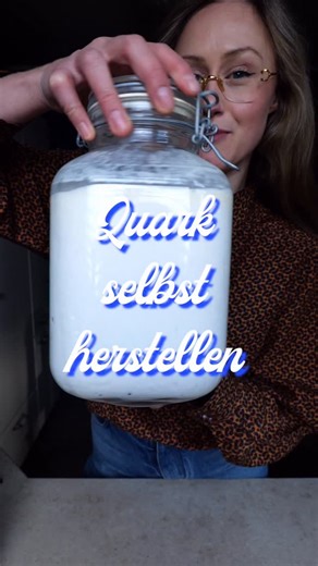 Vanessa ☀️ | Dinge, die nur Oma wusste! 👵❤️ Quark selber machen, aus nur einer Zutat. Roh, probiotisch & einfach. Was haben eure Omas immer selbst... | Instagram