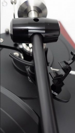 Precision Audio, Born in Germany – Dr. Feickert Volare