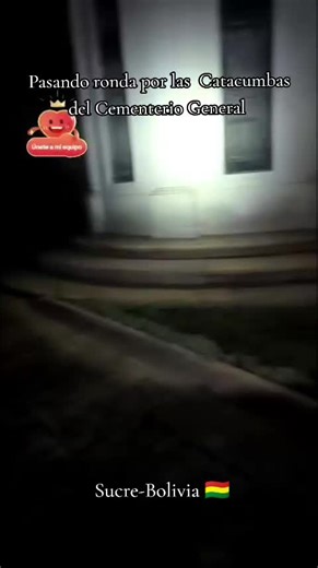 Explorando las Catacumbas del Cementerio de Sucre