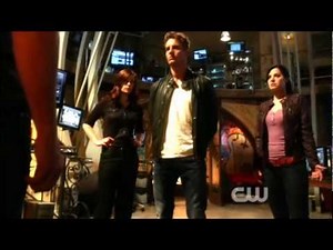 Smallville - 10x09: "Patriot" [ending scene]