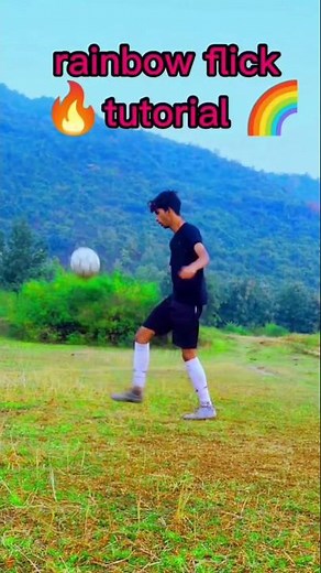 rainbow flick tutorial 🥶 #footballskills #soccertraining #supportme #football #pageforyou