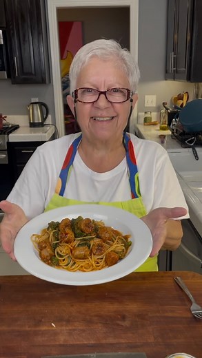 Anna Prezio on Instagram: "🌿✨ Mama’s Homemade Rapini & Sausage – Fresh from the Garden! 🍝🌶️ Nothing beats a dish made with homegrown rapini and homemade sausage! 🌱 Mama’s recipe is simple, hearty, and full of bold Italian flavors. The bitter rapini, rich sausage, and slow-simmered tomato sauce come together perfectly with al dente spaghetti. A quick ice bath keeps the rapini vibrant, while the homemade sausage adds depth and tradition to every bite. Finish with parmigiano, olive oil, or a to
