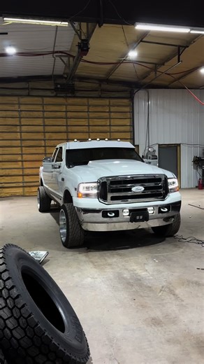 #dawsoncramer #sevenpointthree #powerstrokediesel #superduty #wides | diesel