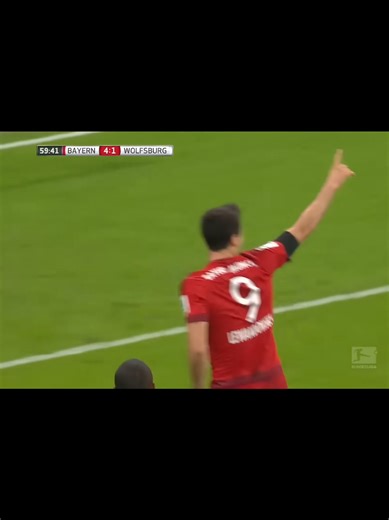 Robert Lewandowski x Deutsch Rap Der Song heißt Blau Weisser Carlo. #robertlewandowski🇵🇱 #bayern #lewa #fußball #viral