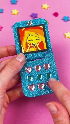 Play Time!📱 Build Your Own Flip Phone!✂️👏