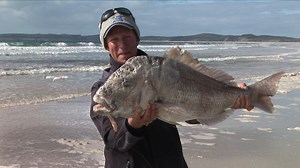 91K views · 942 reactions | Matt takes his kontiki out and conducts an experiment to see what the best trace and bait is. Check out the full episode, now avalaible on ultimatefishing.tv or on the Ultimate Fishing App. https://www.ultimatefishing.tv/ | ITM Fishing | Facebook