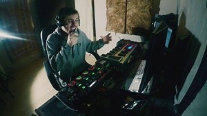 12K views · 703 reactions | This one goes out to my neighbours! 藍藍 Massive Attack - Teardrop now live on my Youtube  | Sam Perry | Facebook