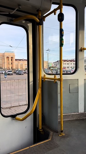 Exploring Public Transport Door Mechanisms