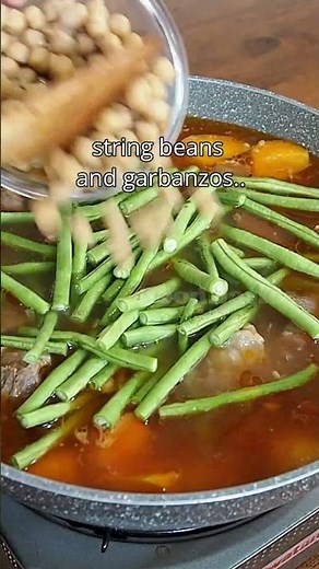 BEEF POCHERO