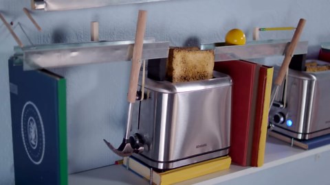 Slow Motion Breakdown of Jiwi's Toast-Popping Machine​