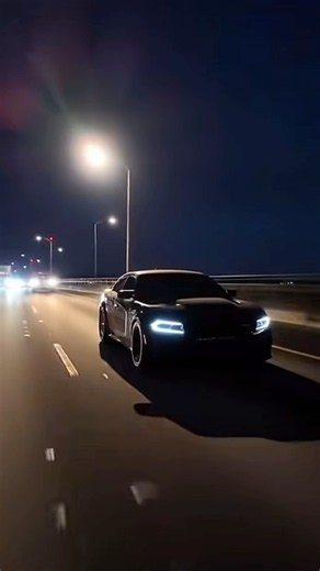 Hellcat Charger Flying Down the Freeway🔥🔥💨#hellcat #charger #srt #supercharged