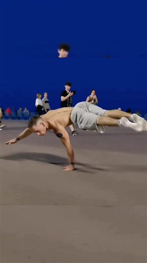 Funny Gym Fail: Forgetting Mid-Combo Moment