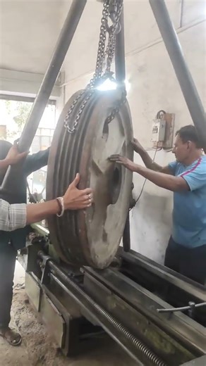 Roller..... crusher wheel #machine #lathemachine #enginiring