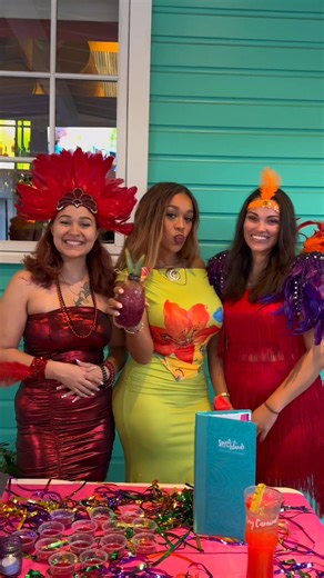 Bringing the island vibes to life! 🎉🌴 Carnival in full swing at Bahamas Breeze until October 13th where the music, food, and tropical cocktails transport you straight to the islands! 🍹💃 Live entertainment is Friday & Saturday 7-10PM & If you get the King Carnival drink.. you get to keep the glass! Who else is ready for a tropical vacay to the islands with Bahamas Breeze? 🎶✨ #BahamaBreeze #CarnivalVibes #OrlandoEats #TropicalEscape #OrlandoQueen #IslandFlavors #bahamasbreezeeats | OrlandoQue