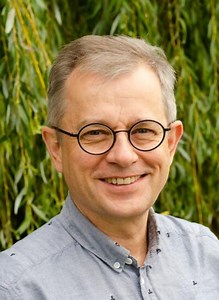 Per Krøis Kjærsgaard - Kære Linedanser (English translation)