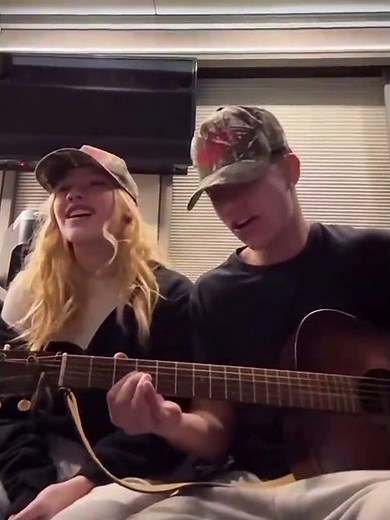 "Best Part" - Malachi and Freya Live #malachibarton #freyaskye