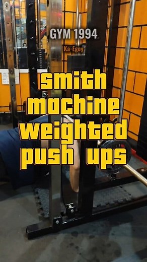 Smith Machine Weighted Push Ups 🔥 | Gym 1994