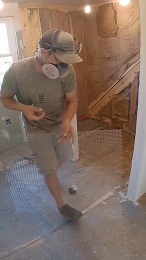 8.2K views · 89 reactions | How to Self Level Your Floors Like a Pro #selflevel #selfleveling #selflevelingfloor #flooring | DIYTyler | Facebook