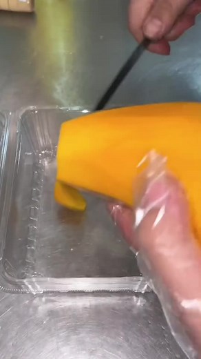 How to Slice a Ripe Mango Perfectly
