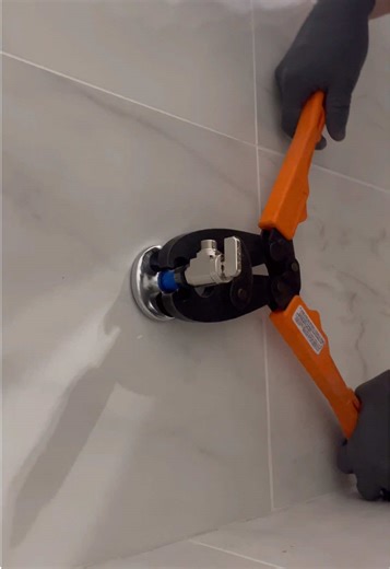 Refresh (@refreshhomeimprovements) - Pex Crimp Shut-Off Installation Guide