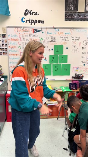 Even when the Dolphins’ season took a nosedive, we found a reason to celebrate! Tua didn’t hit 4,000 yards, McDaniel’s out, and yeah, the Dolphins hit a rough patch. Buuuuuuuuut, guess what?!!! Six other QBs did break that 4,000 yard mark, and we’re cheering them on right here in Class Class ❤️❤️❤️ #nfl #nfelementary #teacher #playoffs #football