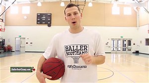 【篮球教学】肯巴沃克的招牌Crossover后撤步连招 篮球教学视频