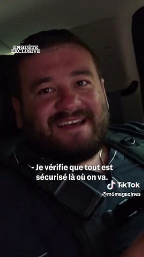Pour protéger les habitants de Coahuayana des pillages d'eau et de la violence des cartels, ce mécanicien a créé une milice d'auto-défense. « Narcos et surtourisme : menace sur l’eau au Mexique » 📺 #EnquêteExclusive, en streaming sur M6 #sinformersurtiktok