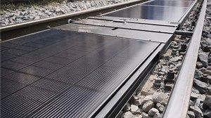 Solar panel on railway track: Switzerland okays PV plant on train line