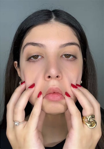 ‏Wood face 🪵 #fyp #gaellefares #gaellecare #woodface