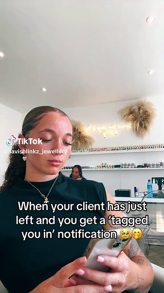Best Reactions to Client Tags in Jewelry Business