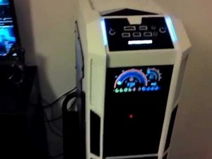 AEROCOOL XPREDATOR white edition & rainmeter desktop customization program