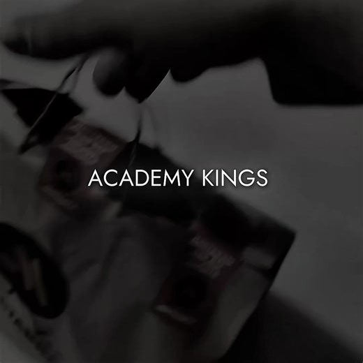 Відео користувача Mr_Traffer (@mr_traffer) з композицією «оригинальный звук - Mr_Traffer»