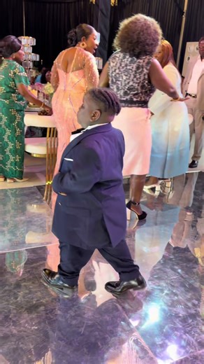 Exploring Traditional Ghanian Wedding Customs