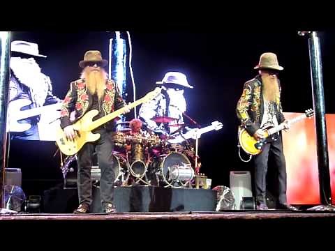 ZZ TOP "Sharp Dressed Man'" (live Zenith, Paris, France 18/06/2013)